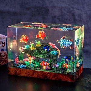 Clownfish vs sea turtle Resin Lamp, Handmade Coral Reef Night Light, Relaxing Gift for Her or Kids, Lionfish resin lamp, back to school gift